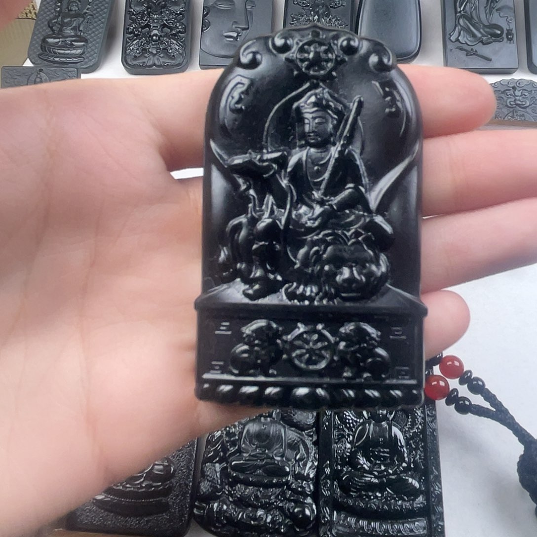 好***看和田玉未镶嵌颈饰