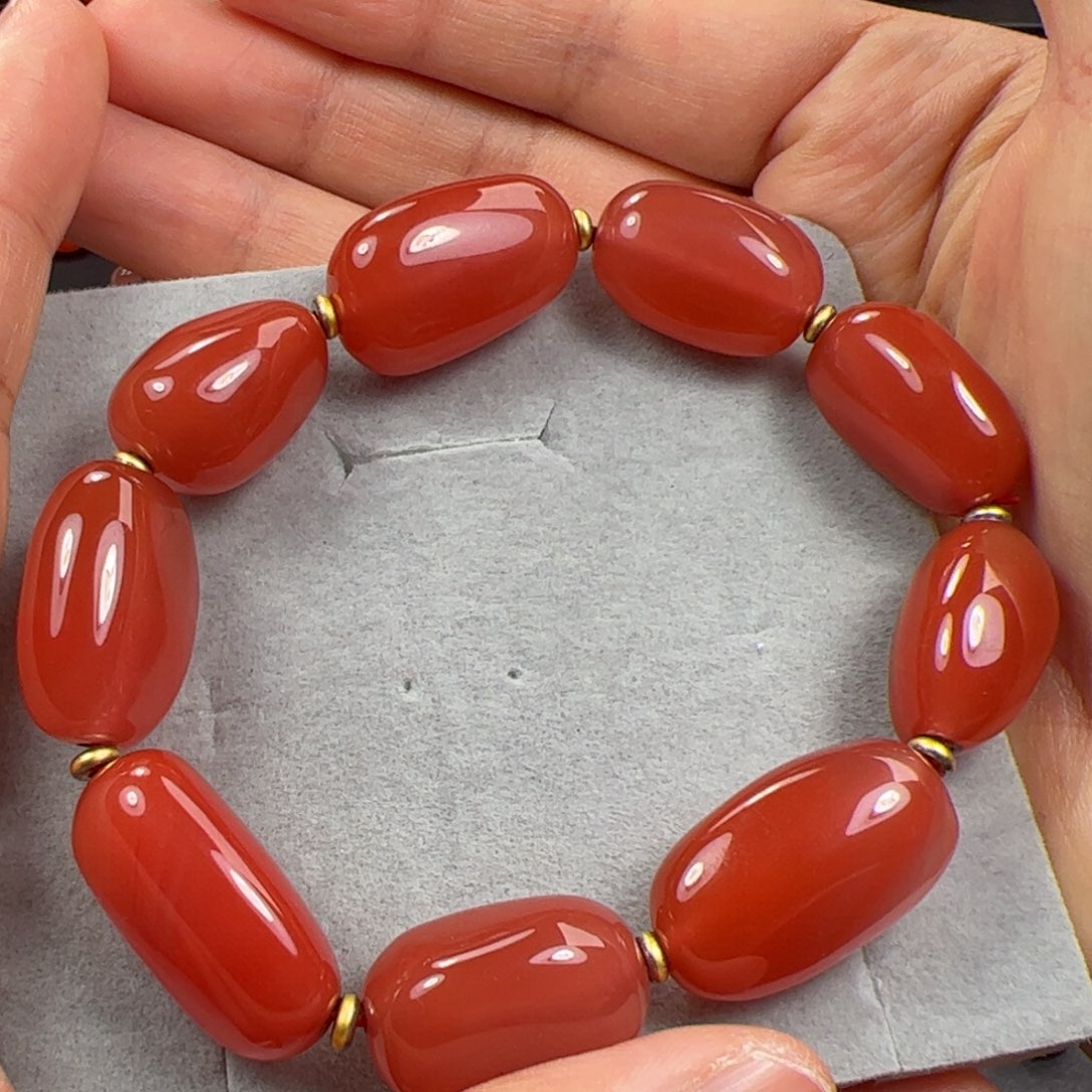 南红玛瑙手串未镶嵌