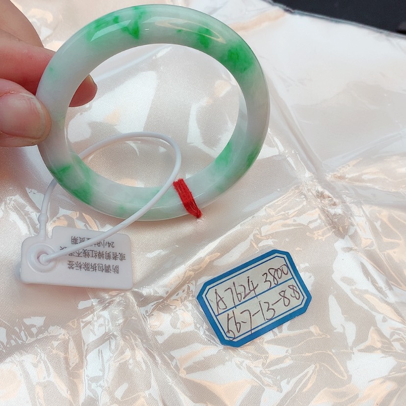 【闪购商品】翡翠手镯未镶嵌天然缅甸翡翠A货