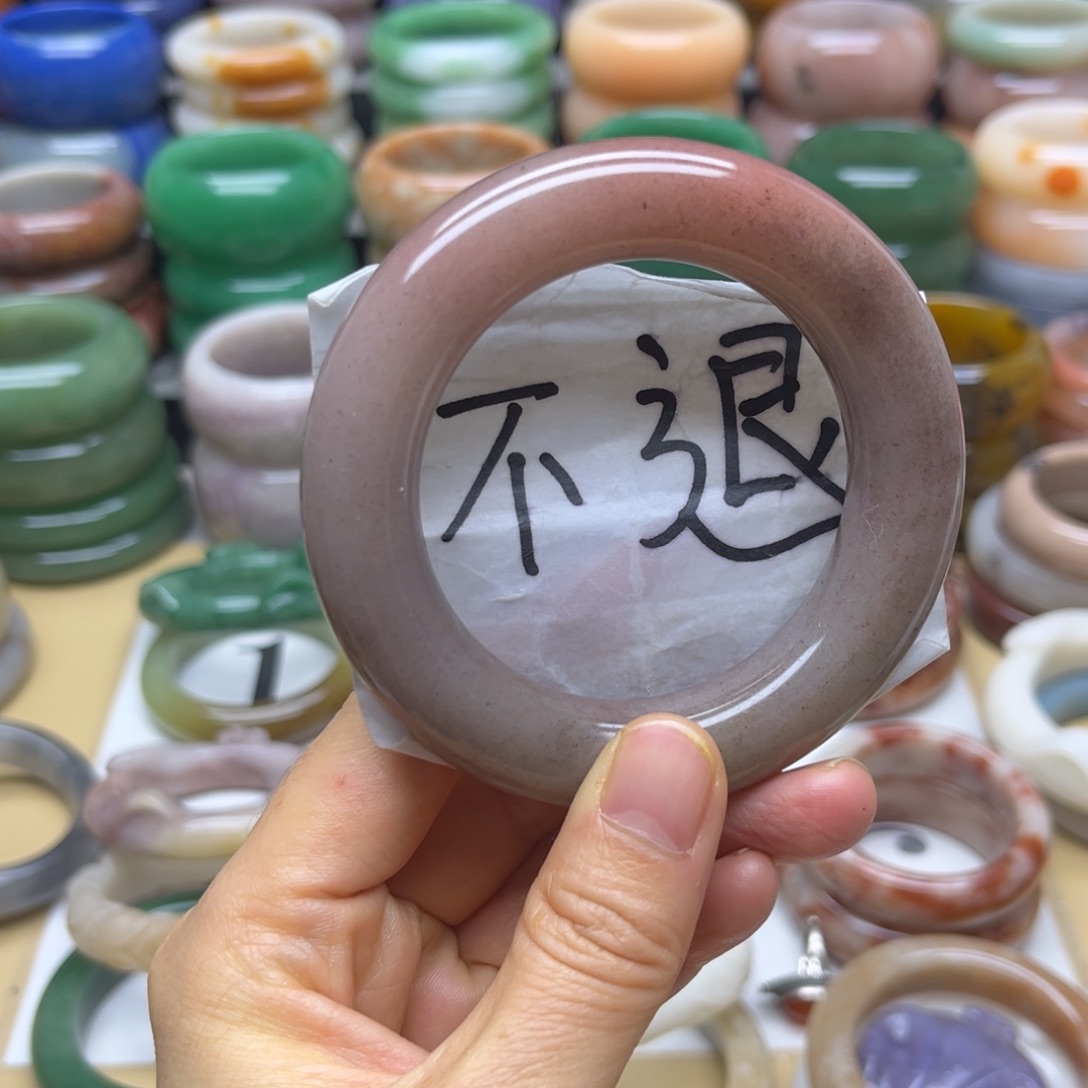 石英质玉未镶嵌手镯