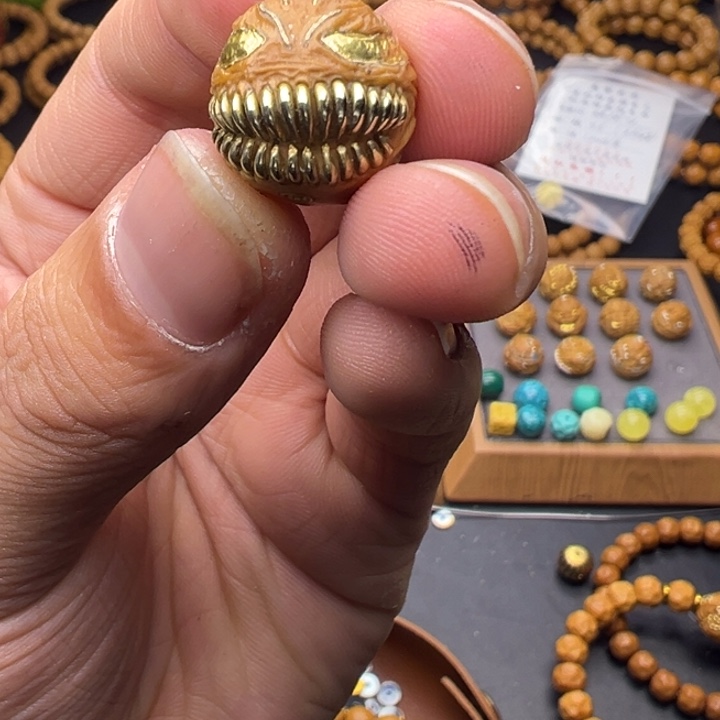 查***.猴头核桃吊坠毒液单颗