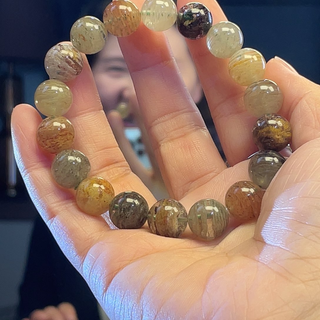 卓***琳未镶嵌手链水晶千层