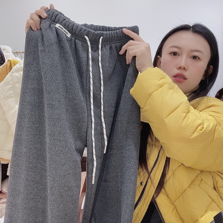 深灰裤子555669966