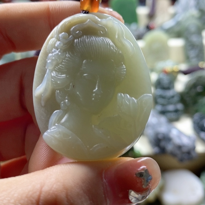 和田玉未镶嵌颈饰