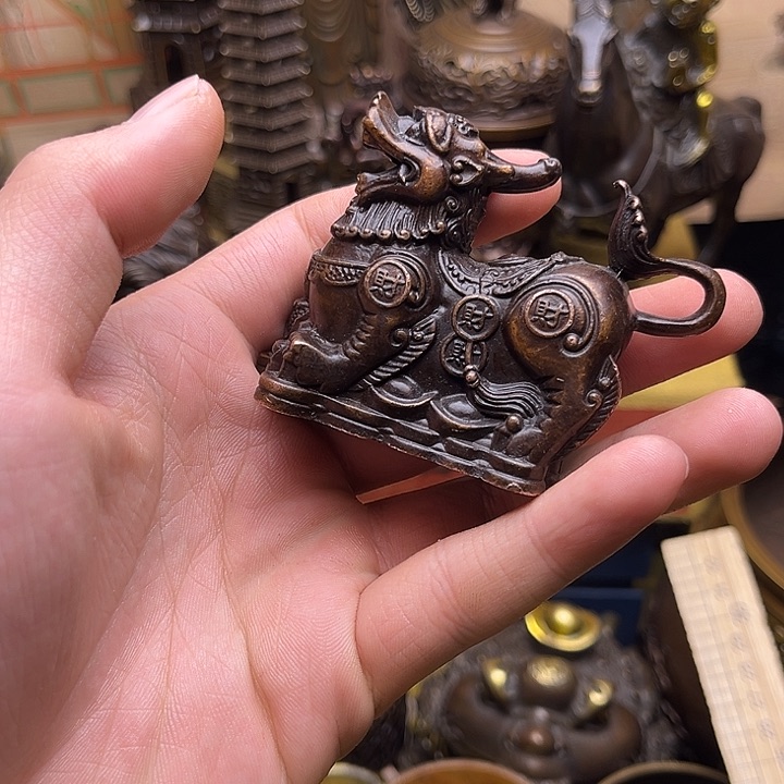 精美铜器点击下单