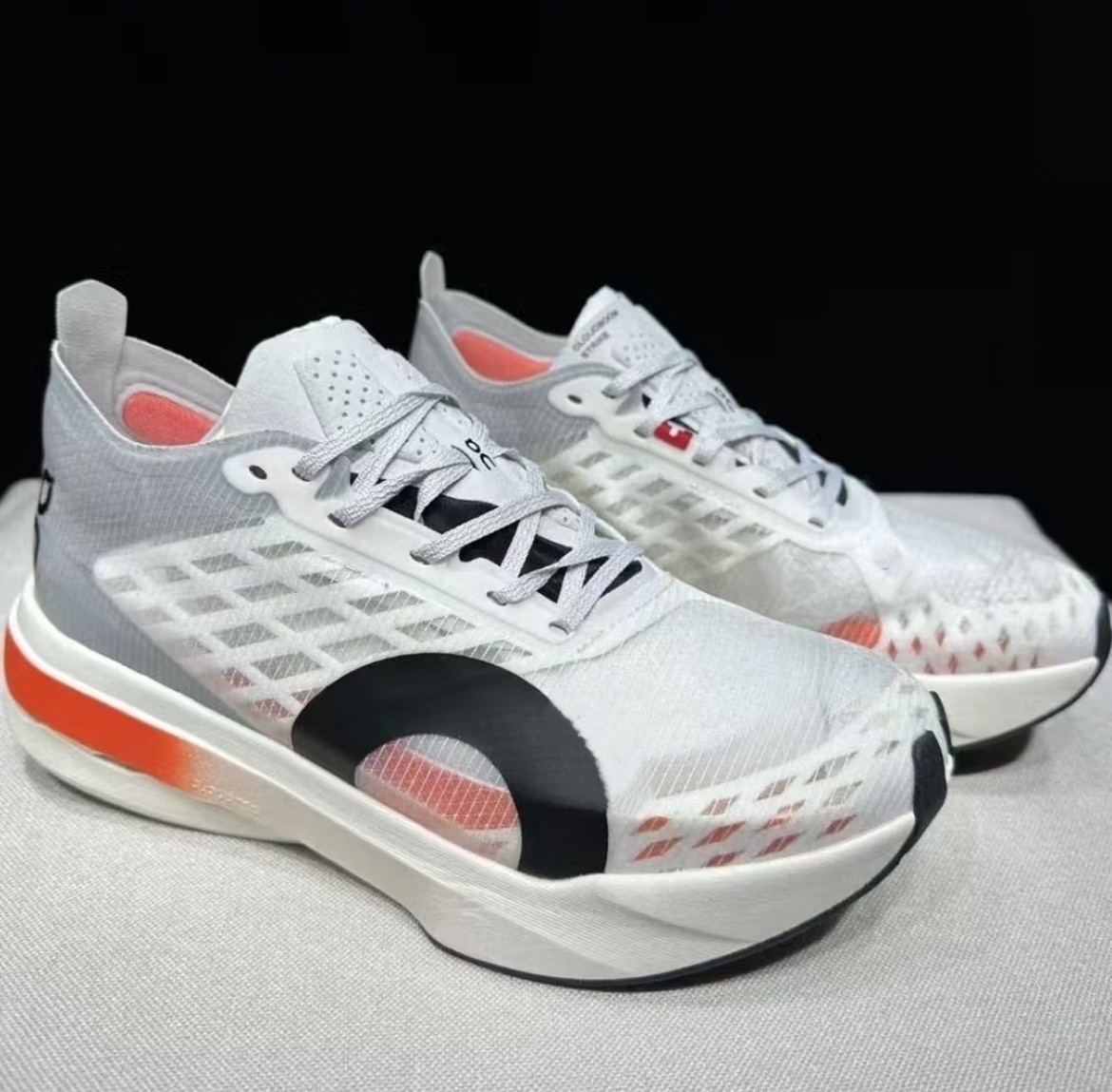 昂家2025年跑鞋新款男款Cloudboom  限量版 缓冲回弹男女马拉松