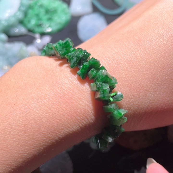 【闪购商品】翡翠颈饰未镶嵌天然翡翠