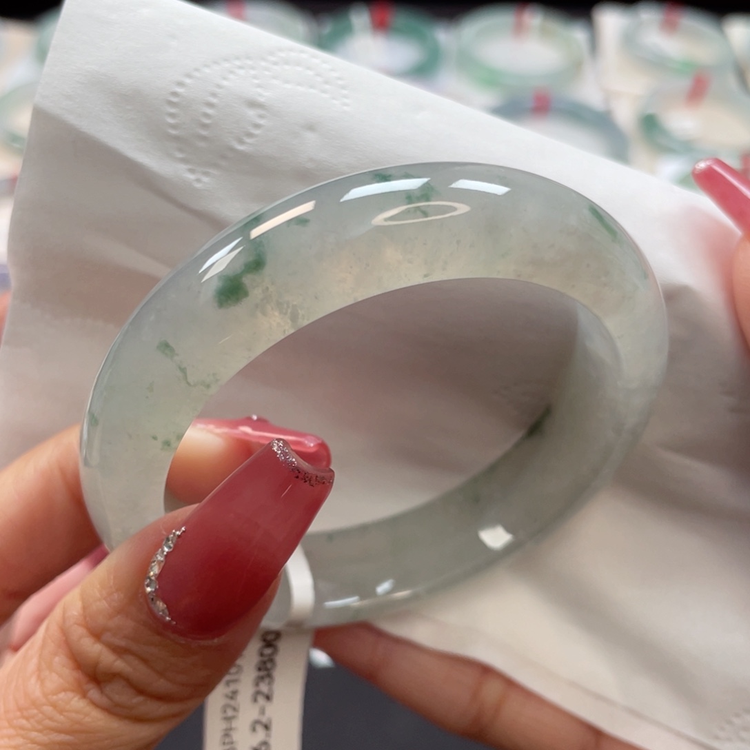 【闪购商品】翡翠手镯未镶嵌宽版轮胎高冰飘绿带意境雪花56.2圈8号