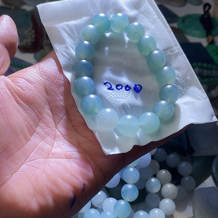 定制翡翠未镶嵌郑**山翡翠