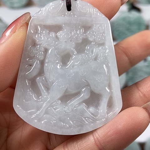 翡翠颈饰未镶嵌鹿牌福利