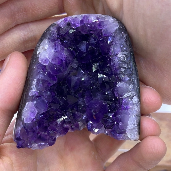 未镶嵌水晶大型摆件（非配饰）温***生