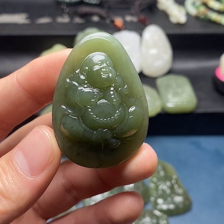 和田玉未镶嵌颈饰