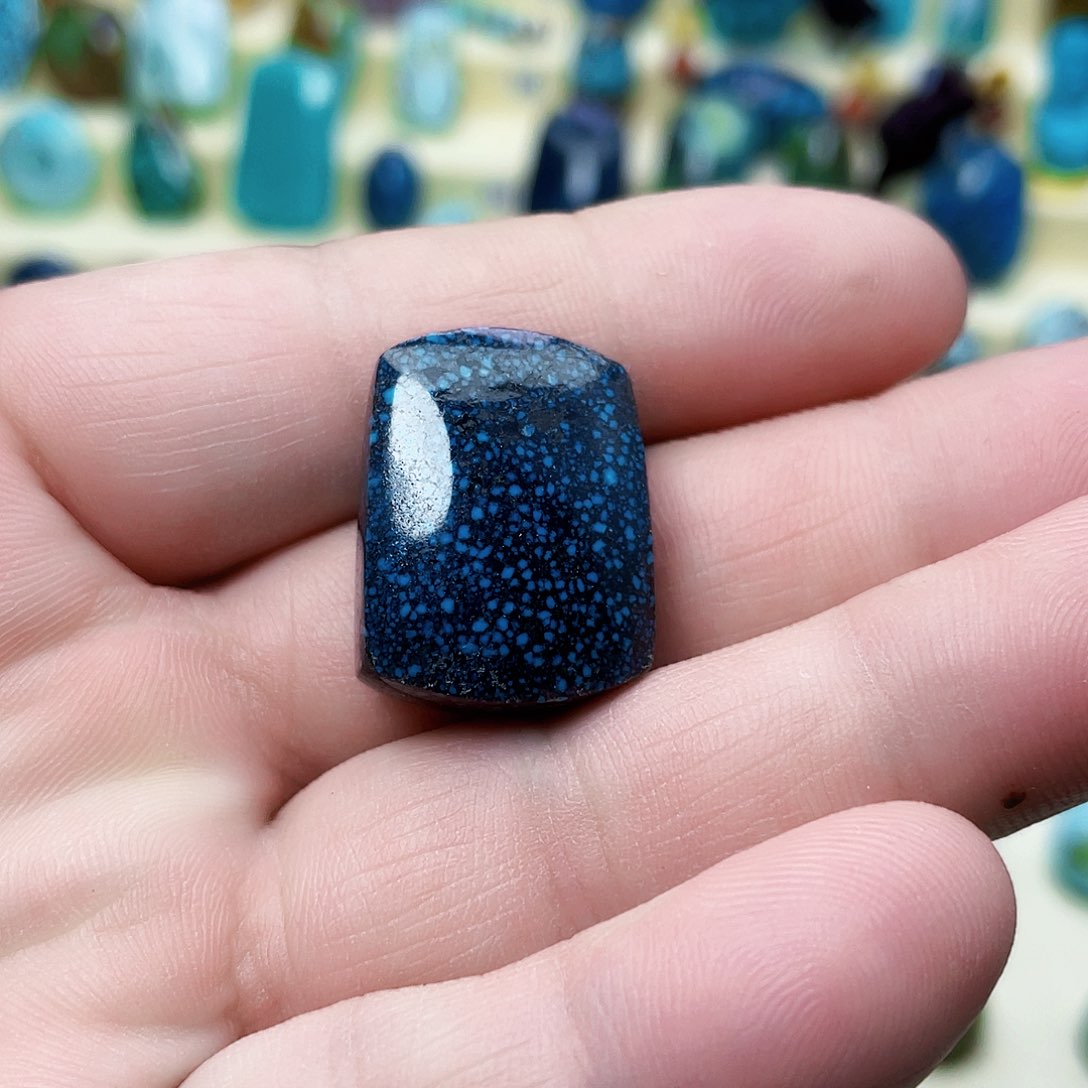 绿松石颈饰未镶嵌