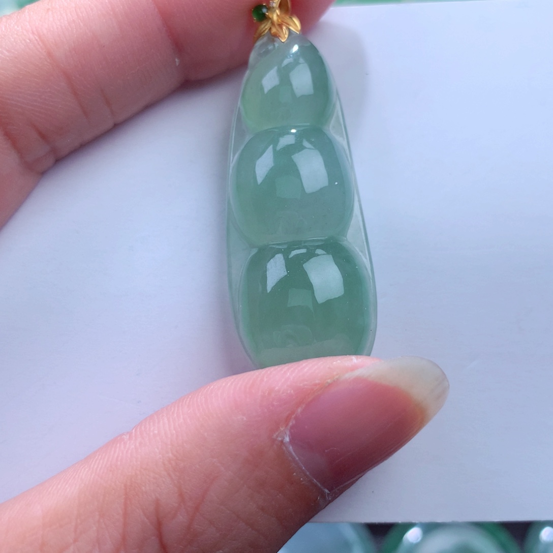 翡翠吊坠(不含链)18K金镶嵌