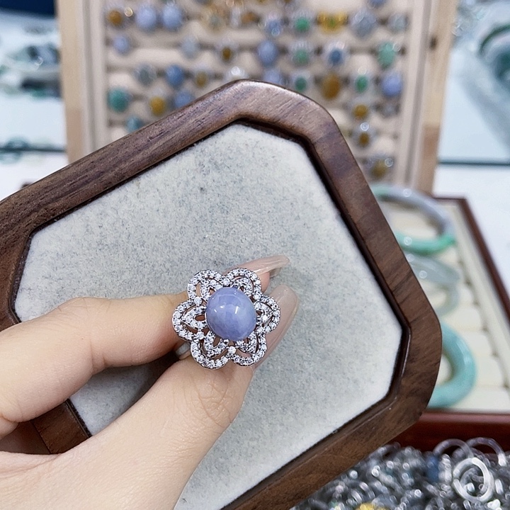 翡翠未镶嵌颈饰天然翡翠Ａ货