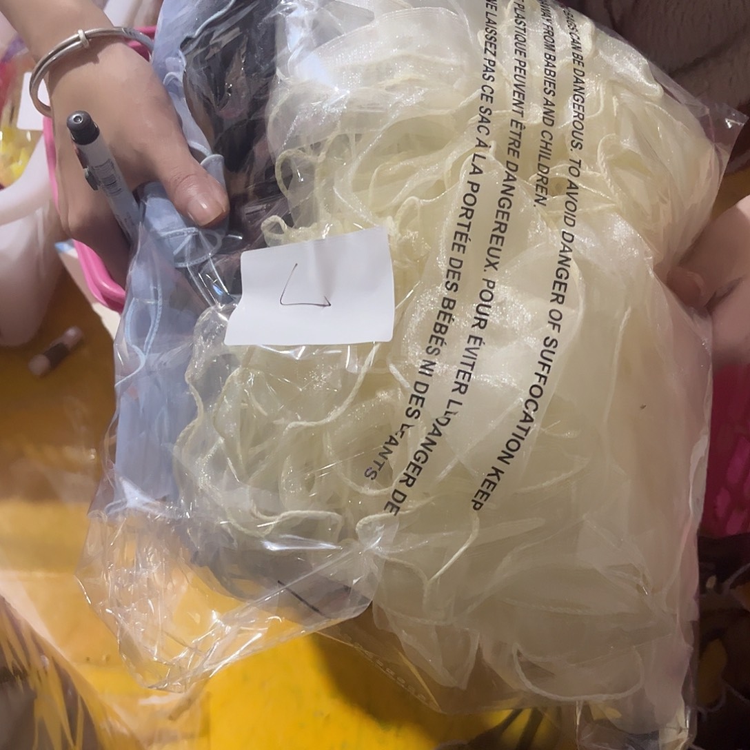 L***…包装哈哈哈哈哈哈哈哈哈哈