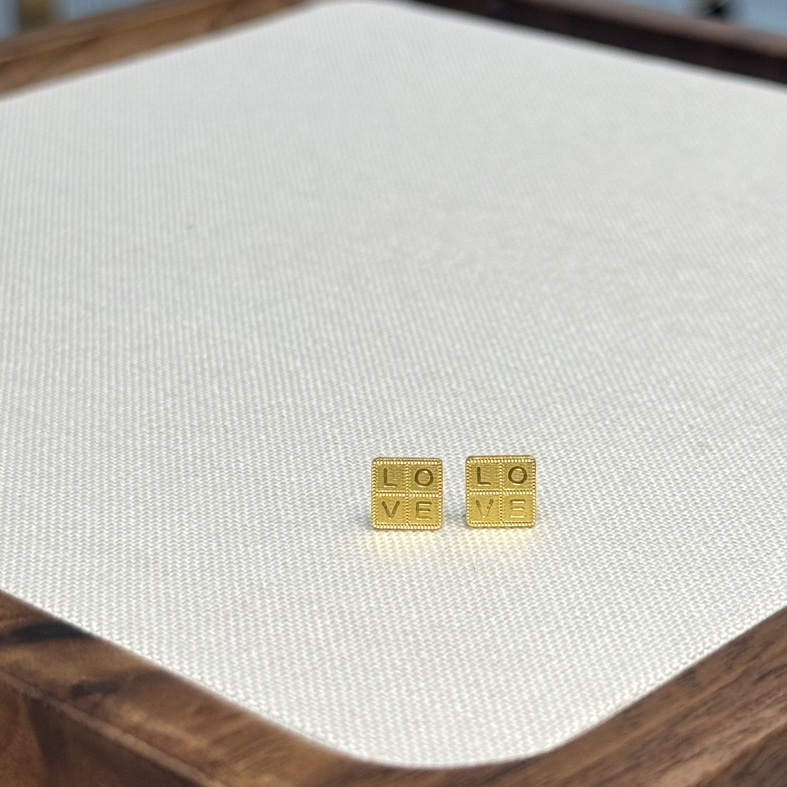 PT950【PT LOVE小方牌耳钉】铂金950首饰