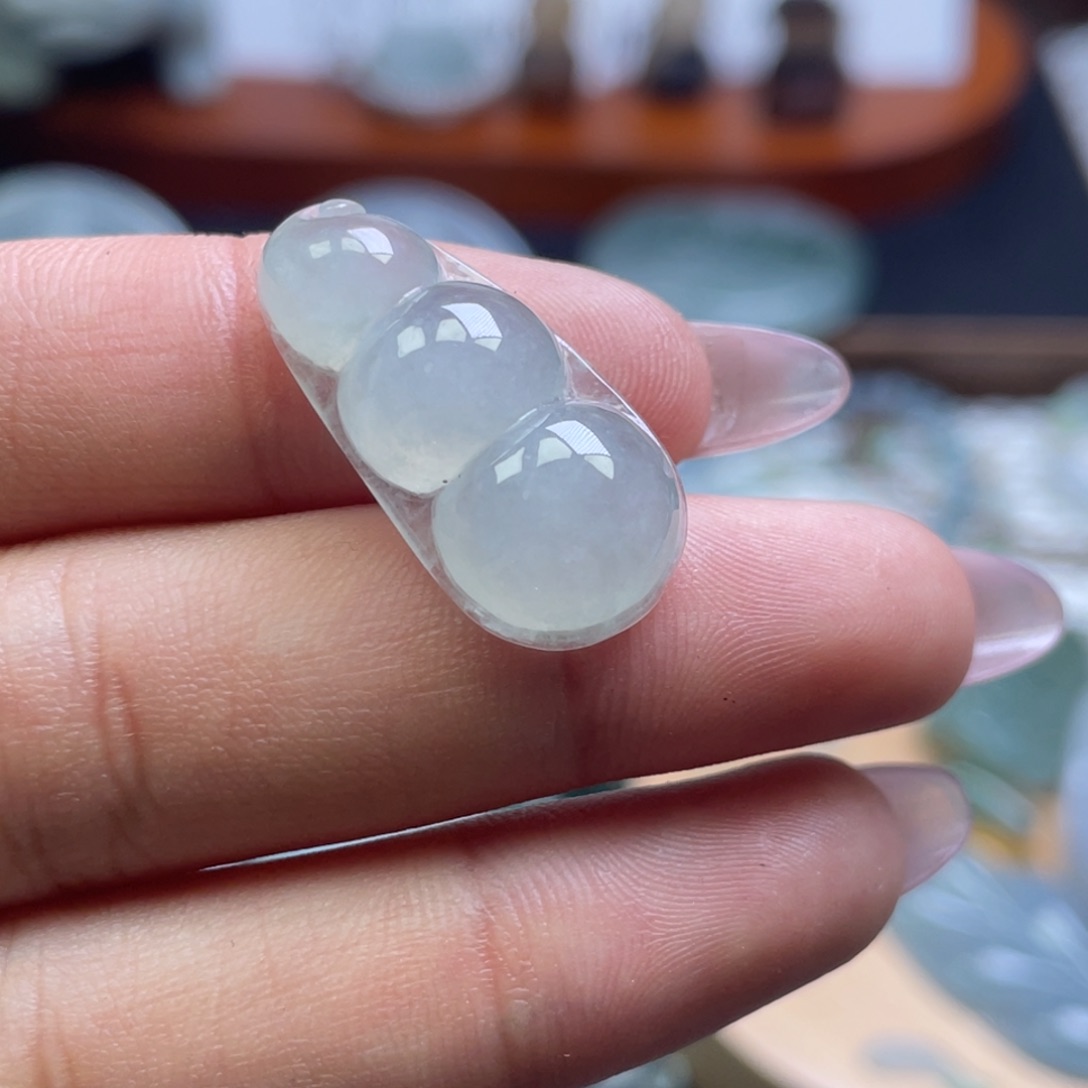 颈饰未镶嵌翡翠翡翠（有纹）