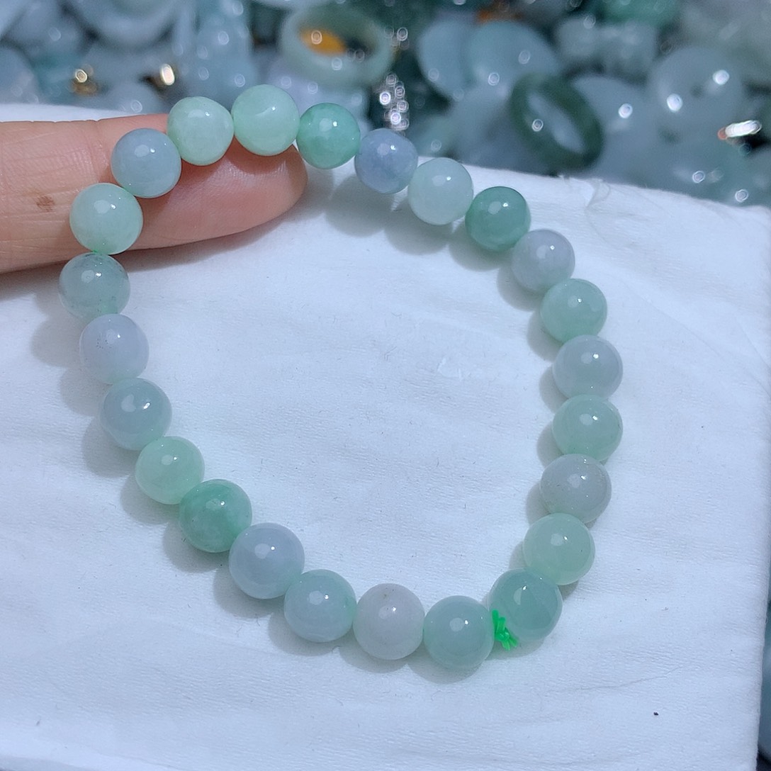 翡翠颈饰未镶嵌4257。