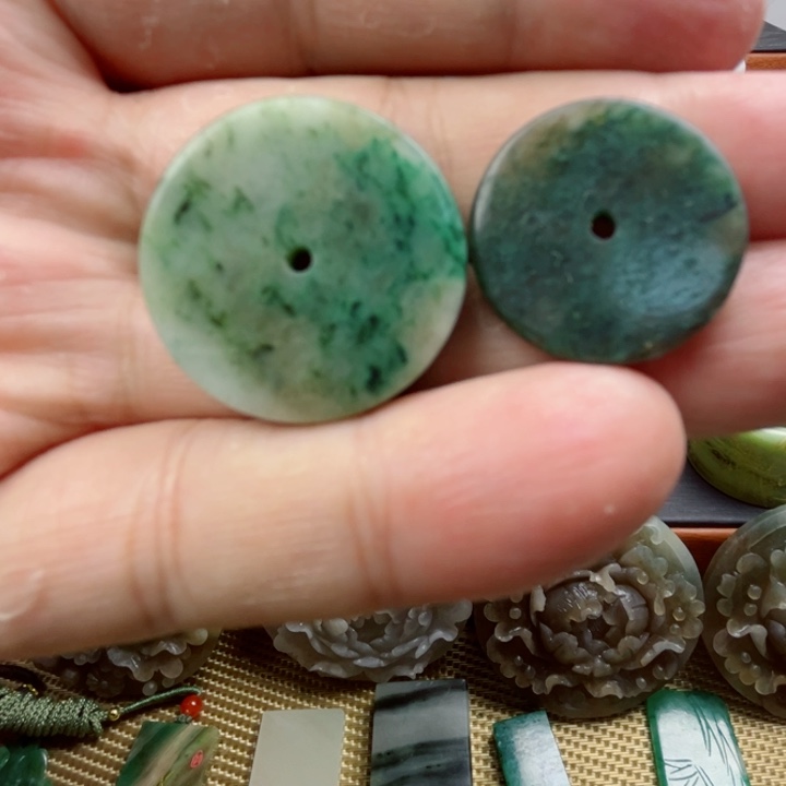 未镶嵌独山玉珠宝半成品
