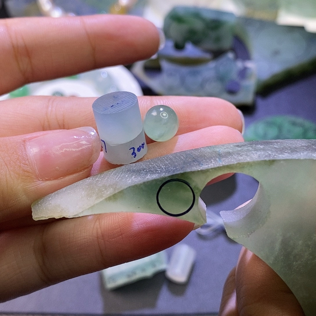 饺****定制翡翠未镶嵌珠子