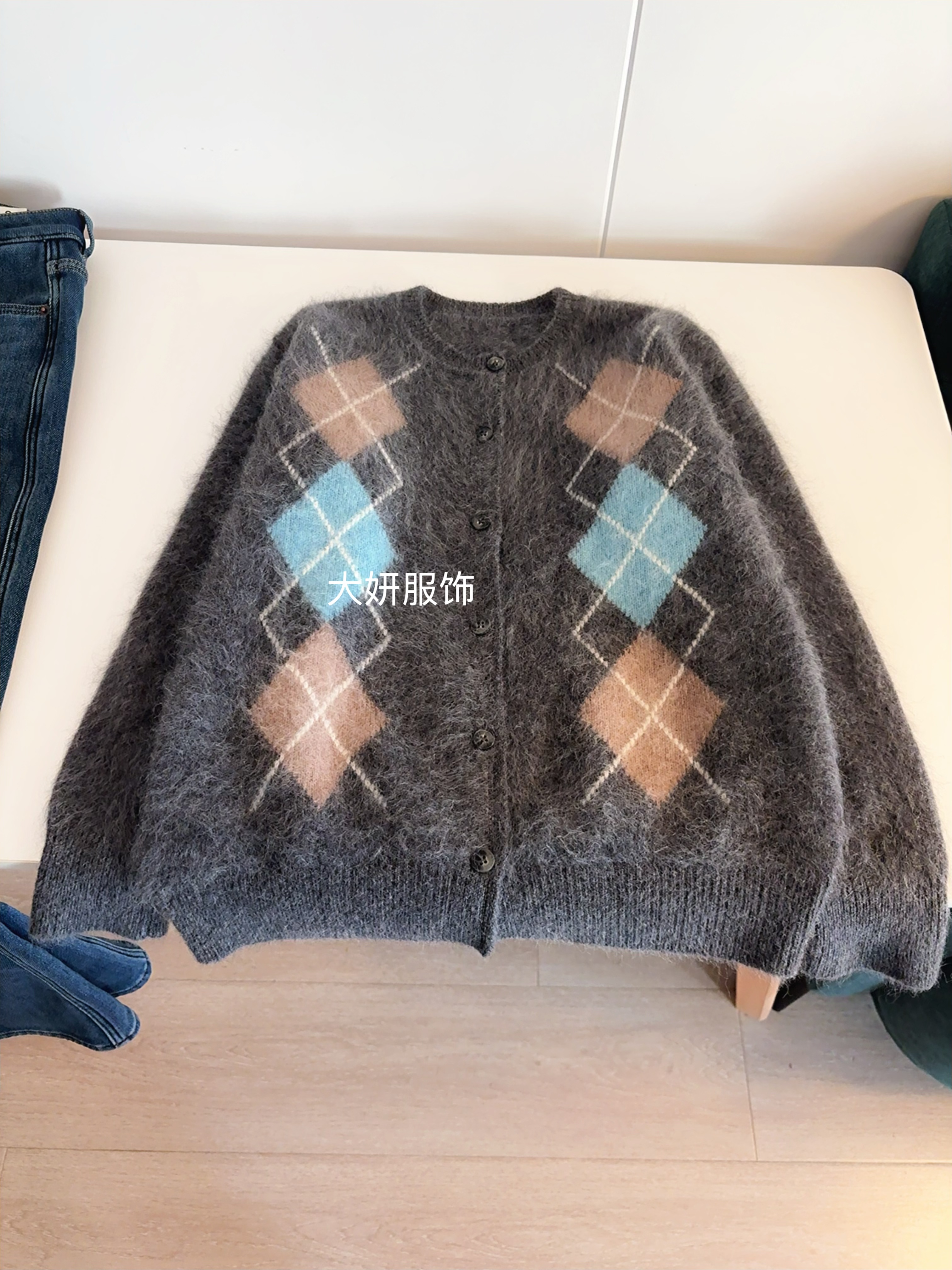 羊毛拉绒！菱格羊毛。圆领气质保暖百搭显瘦针织衫上衣