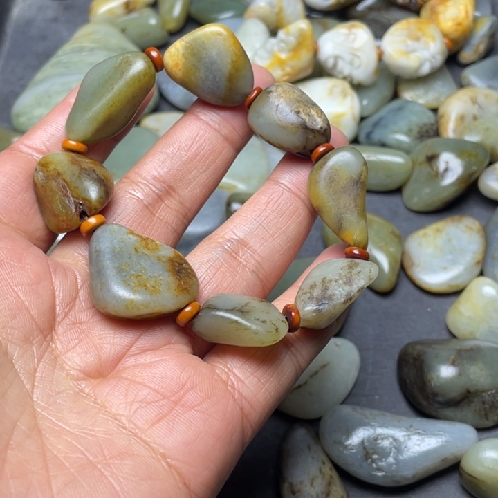 和田玉（子料）未镶嵌珠宝半成品