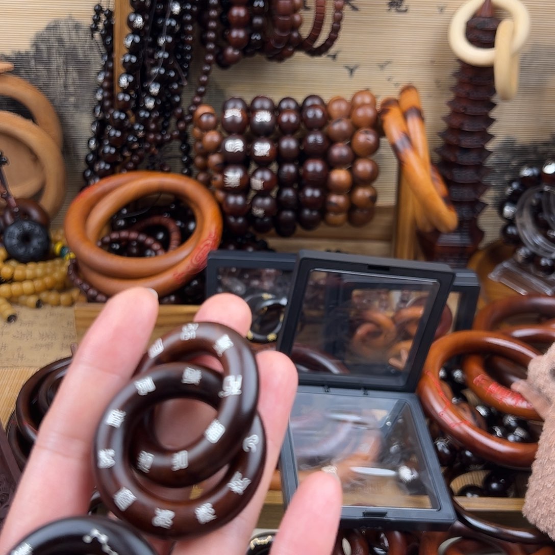 储***地2.5内径枣木玉化镶银单面