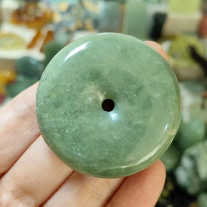 岫玉未镶嵌平安扣