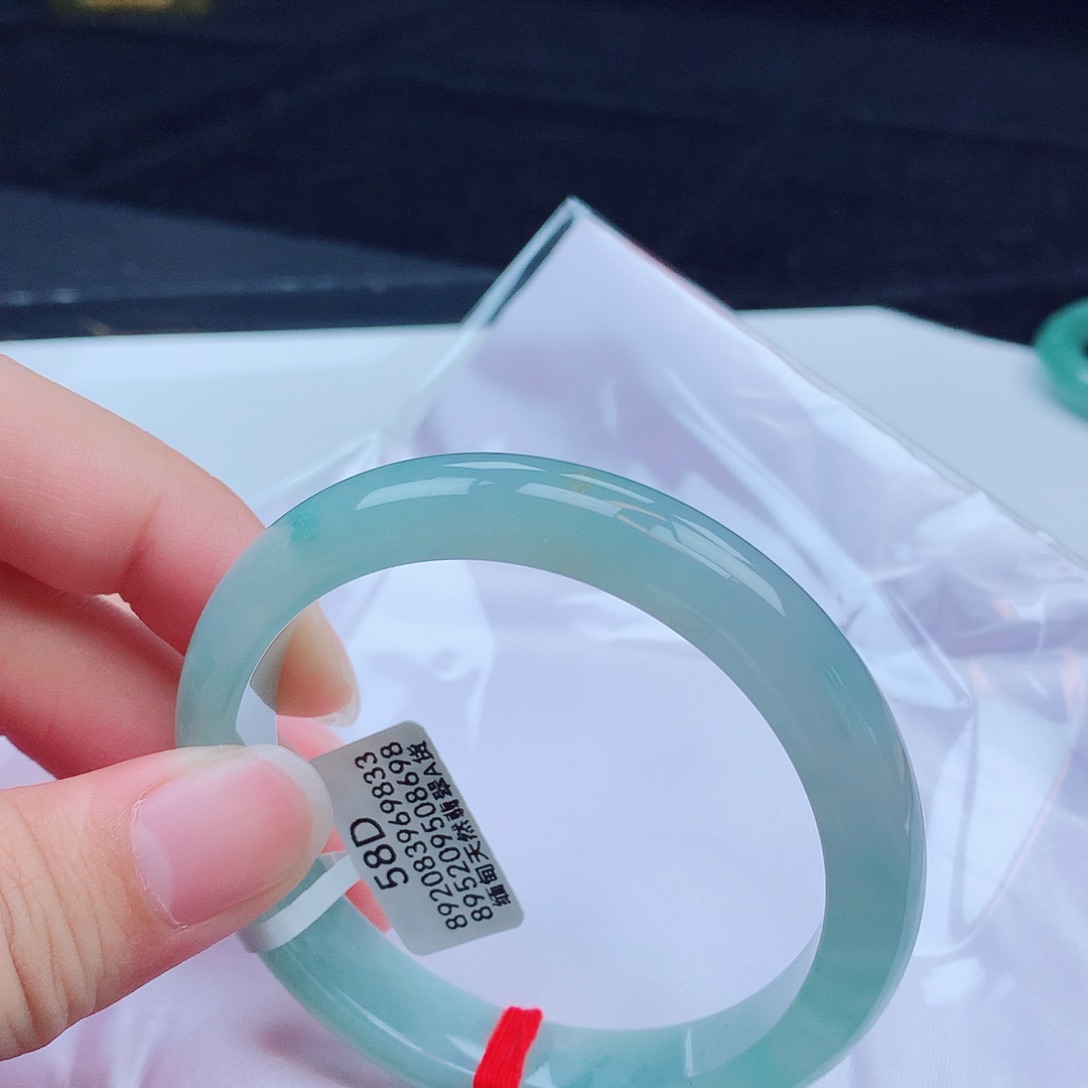 翡翠手镯未镶嵌天然缅甸翡翠A货手镯 