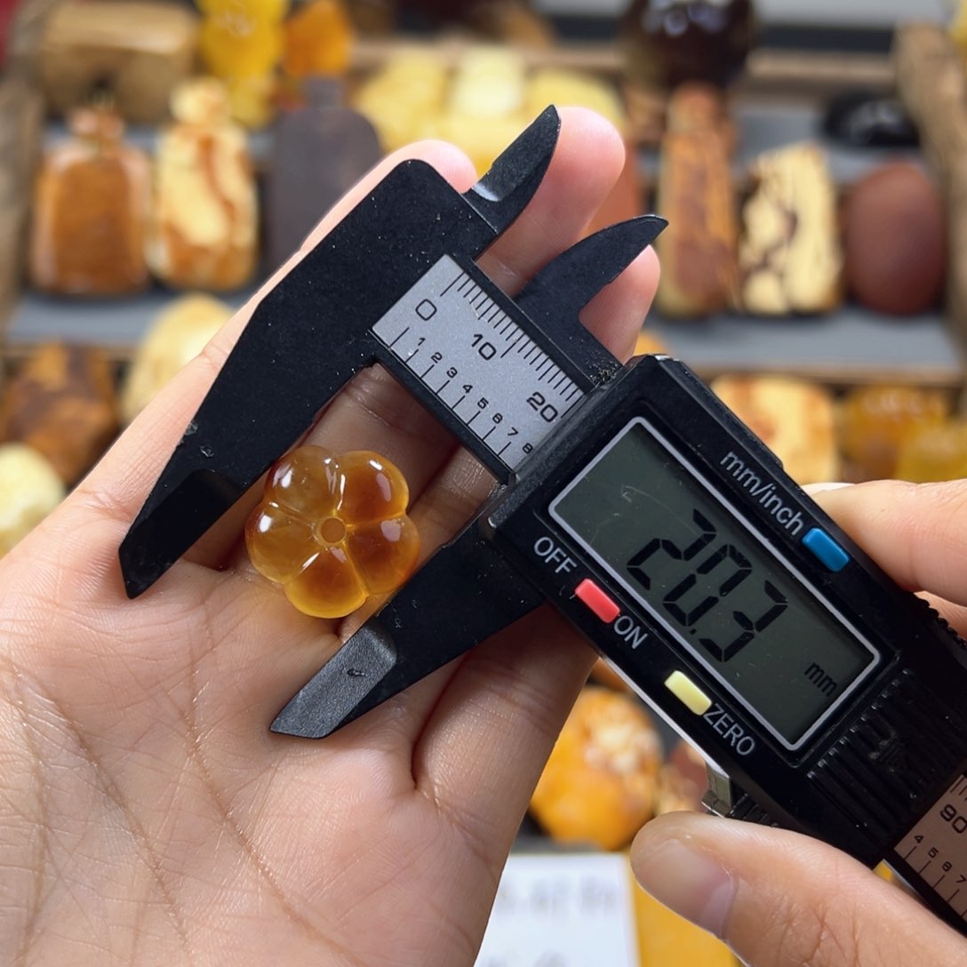 琥珀裸石未镶嵌琥珀蜜蜡