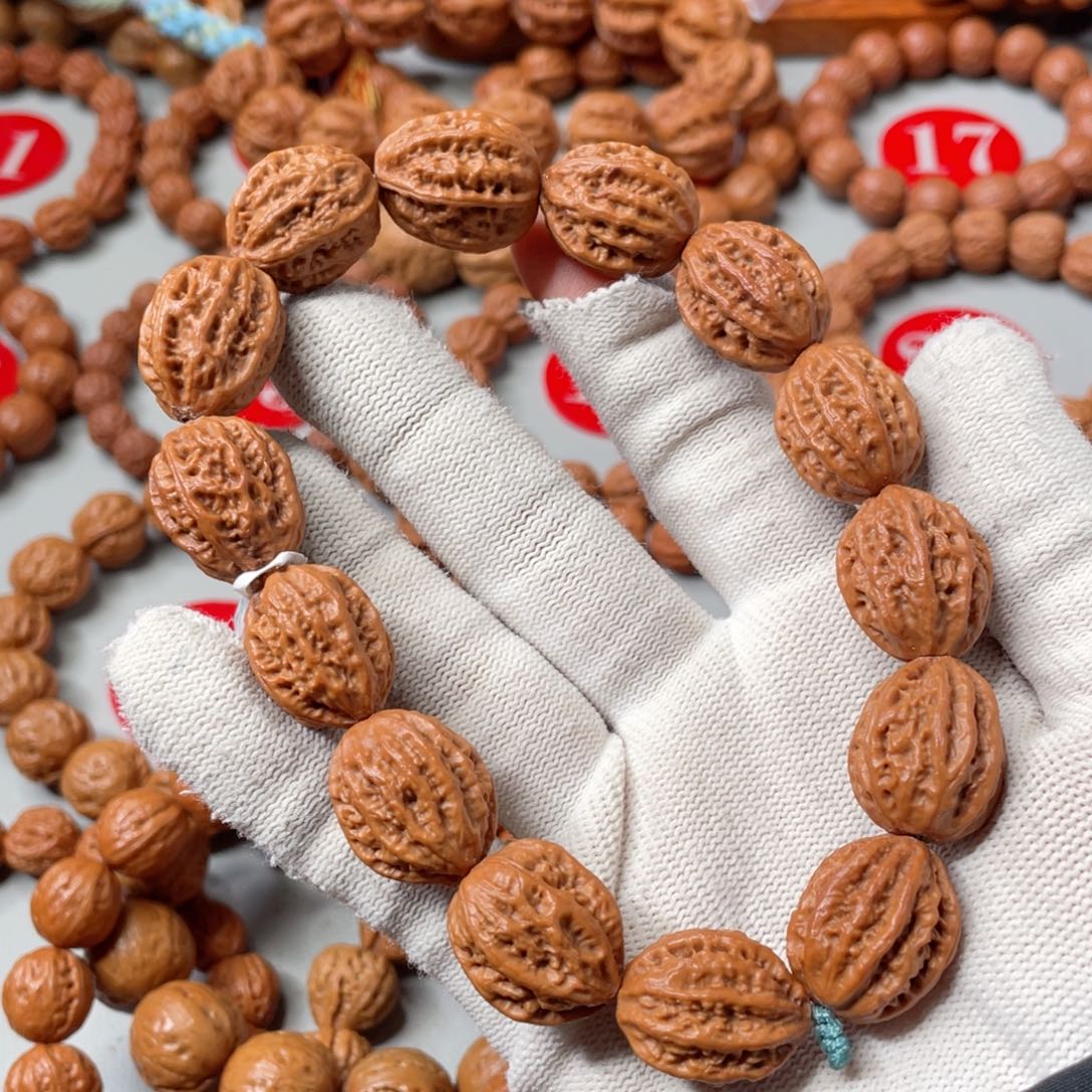 文玩核桃手串密感龙骨大枣18.5mm