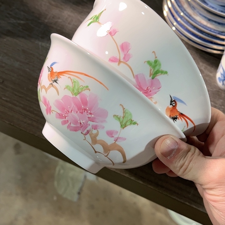 瓷片///////直径15厘米。2个。