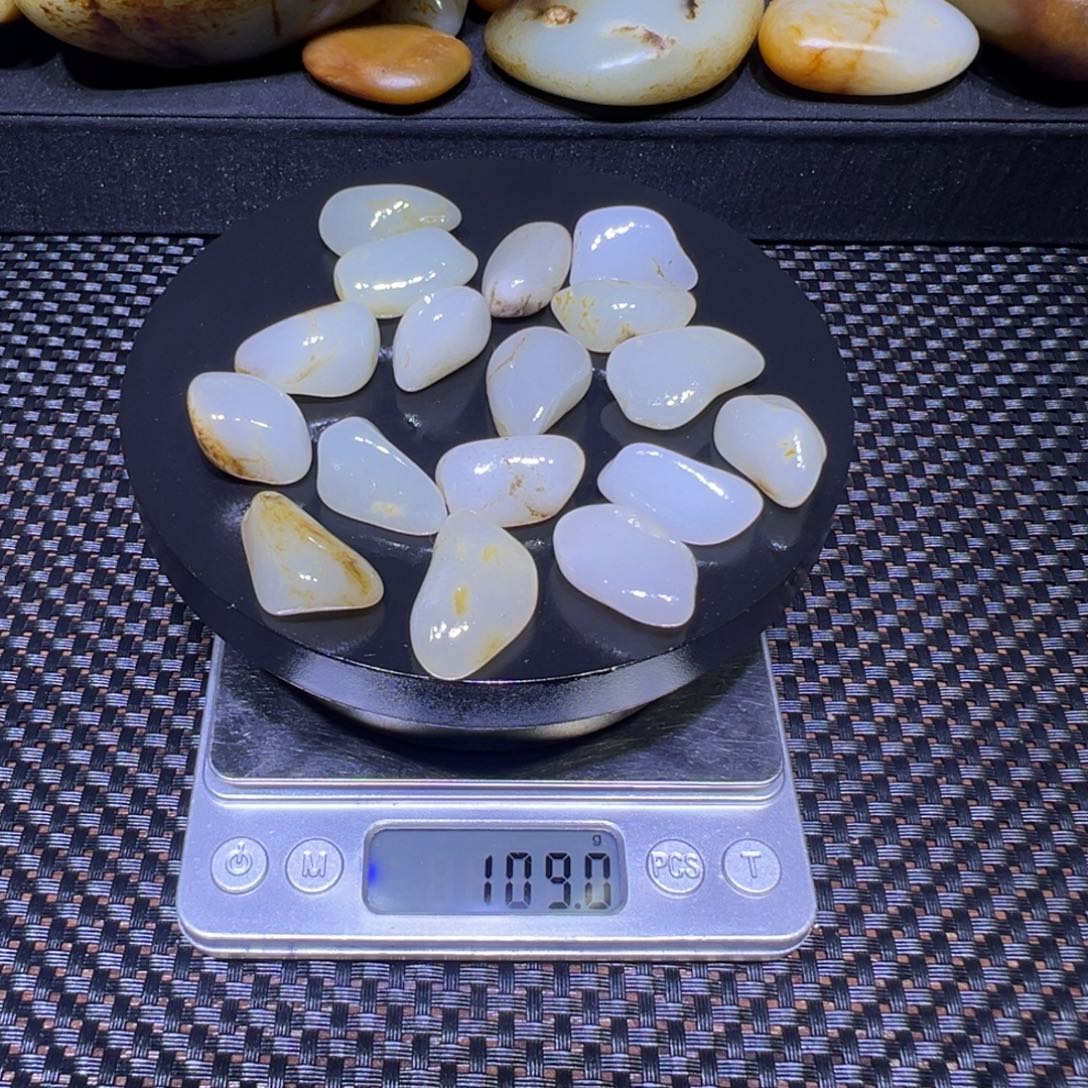 和田玉（子料）未镶嵌车挂