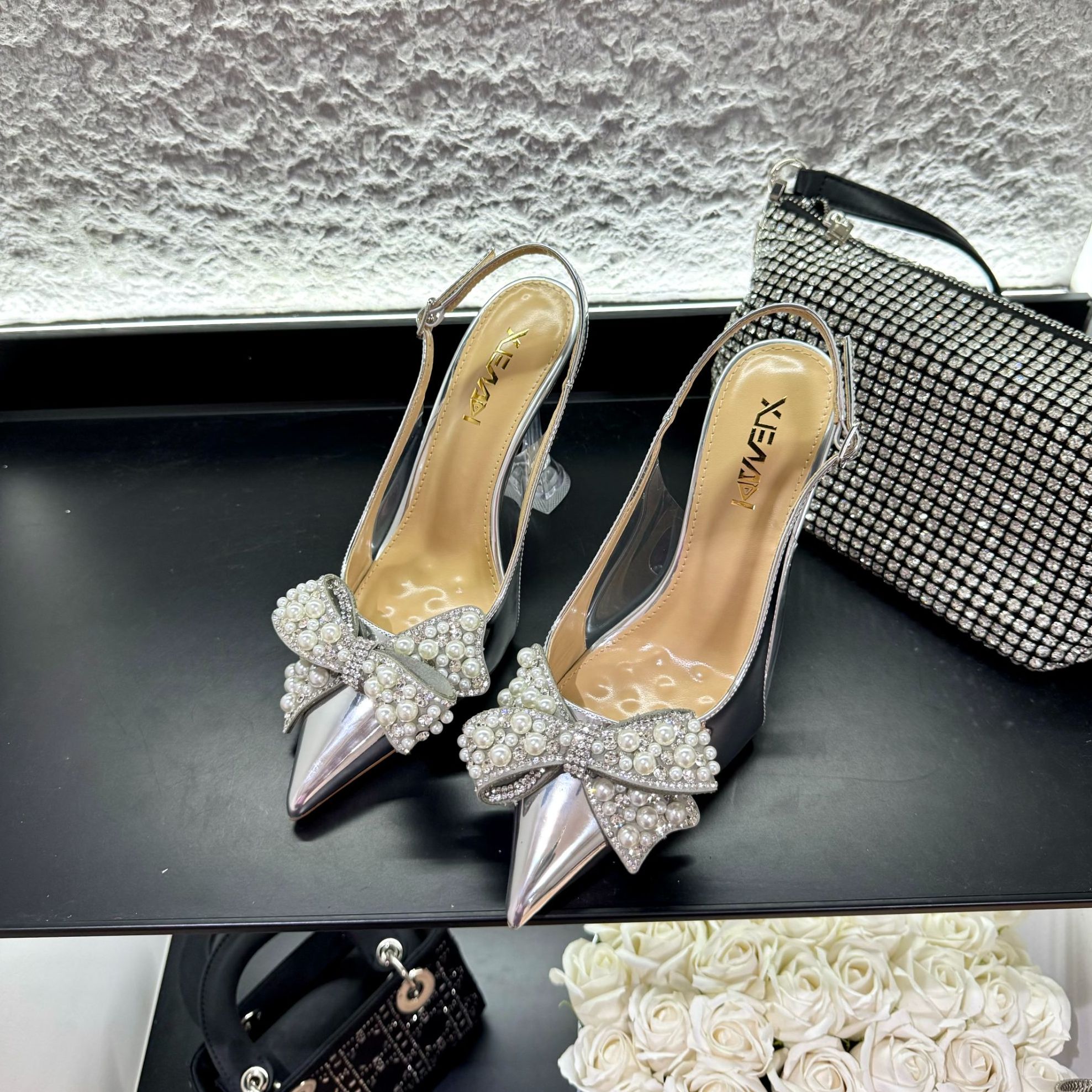 【柒七匠心】蝴蝶结珍珠水钻高跟鞋2025新款尖头气质银色水钻单鞋