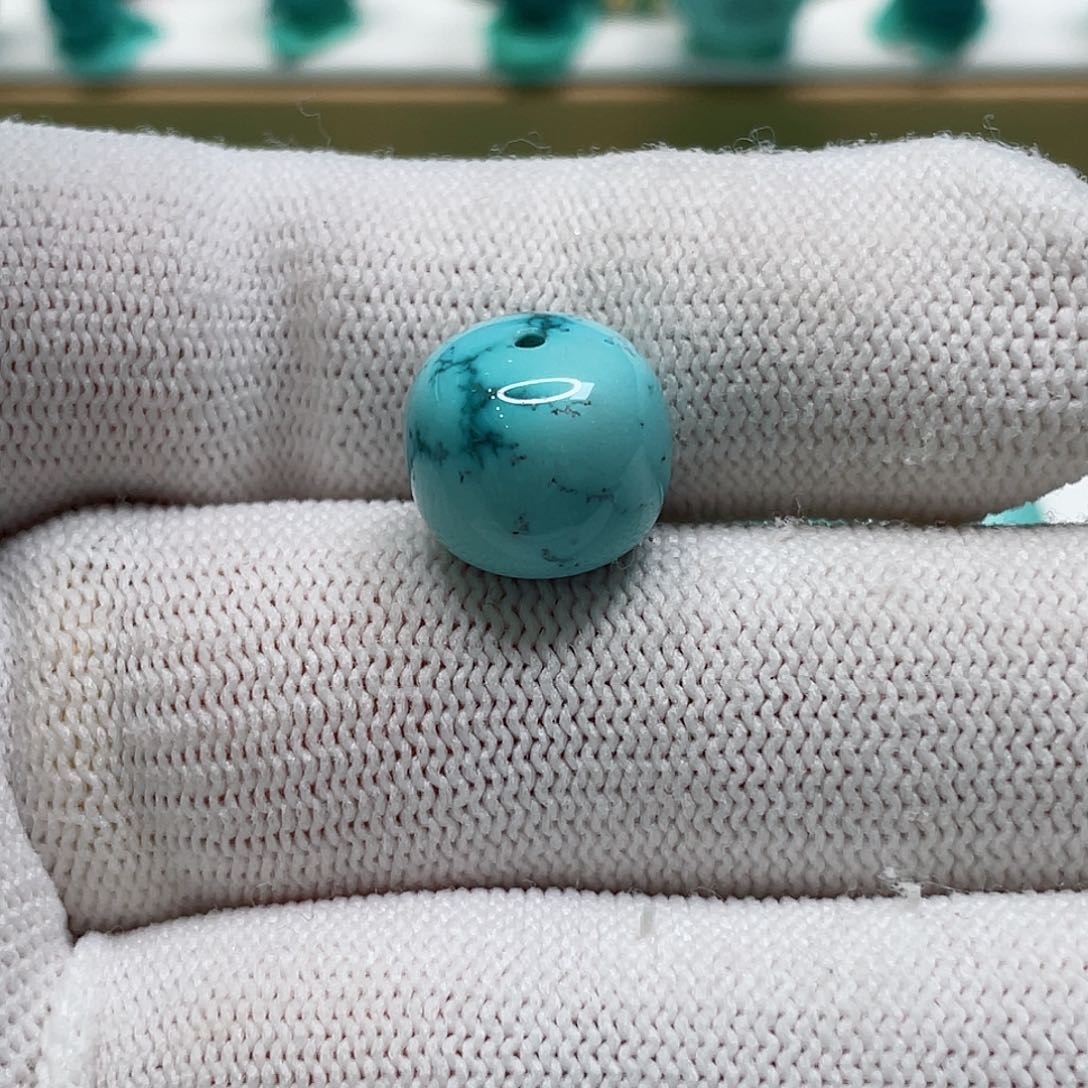 绿松石颈饰未镶嵌萧*