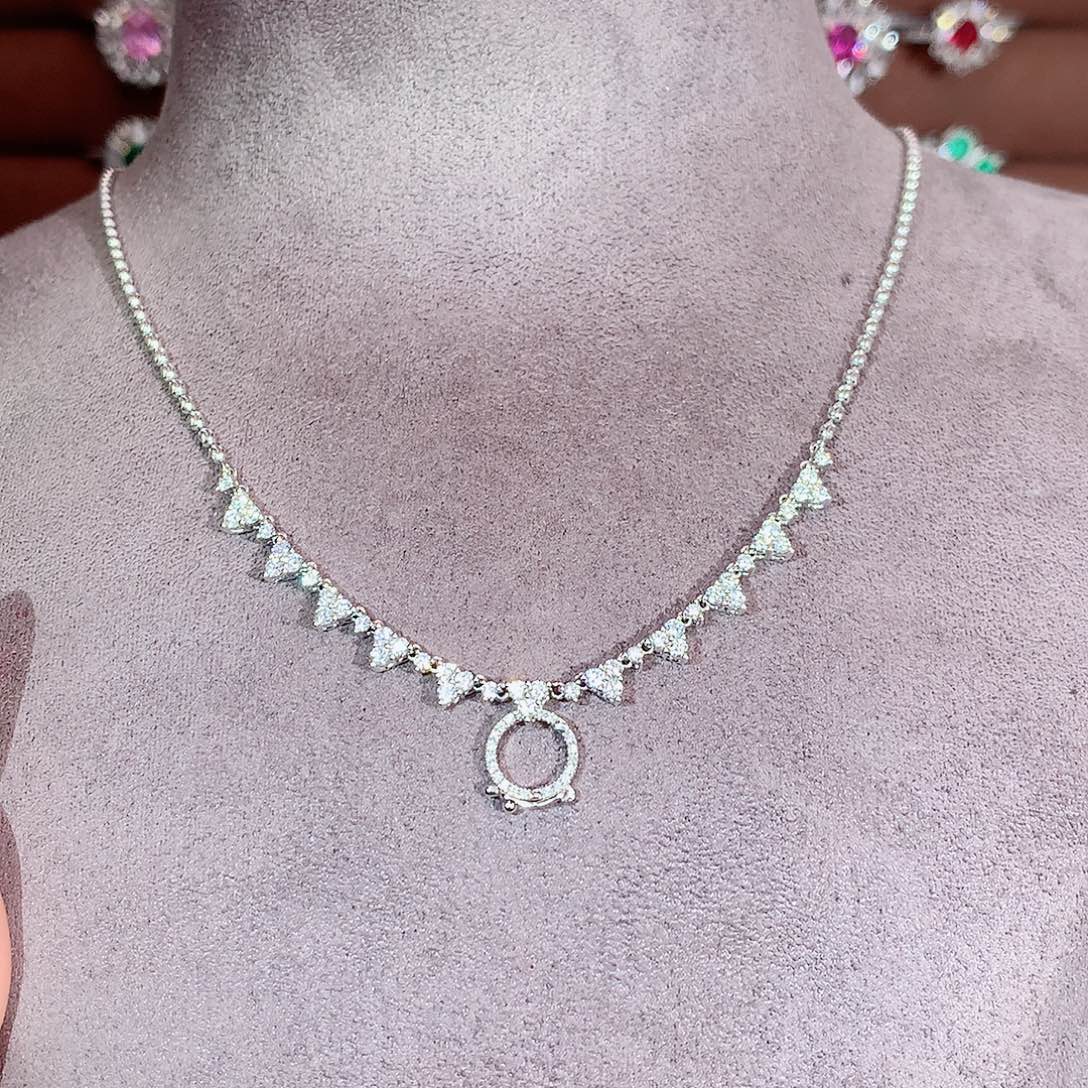 项链钻石18K金镶嵌0.857ct/天然宝石/七天无理由