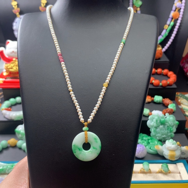 翡翠未镶嵌颈饰翡翠甜甜圈