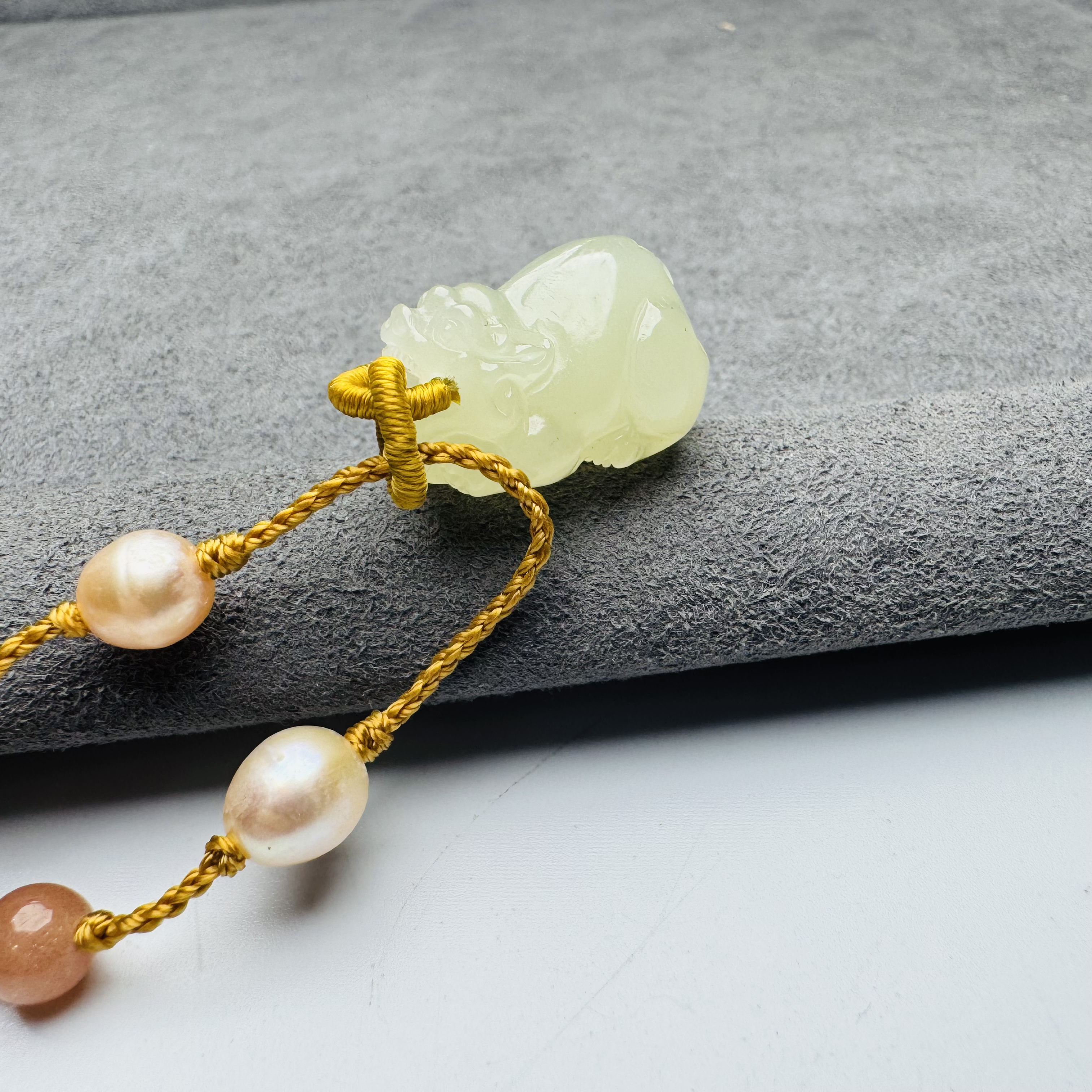 天然和田玉貔貅吊坠/2799