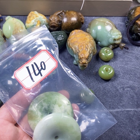 未镶嵌蛇纹石玉手链