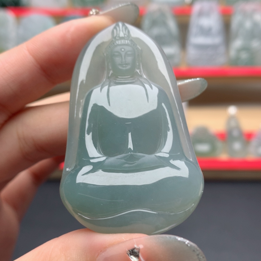 翡翠未镶嵌颈饰素衣观音