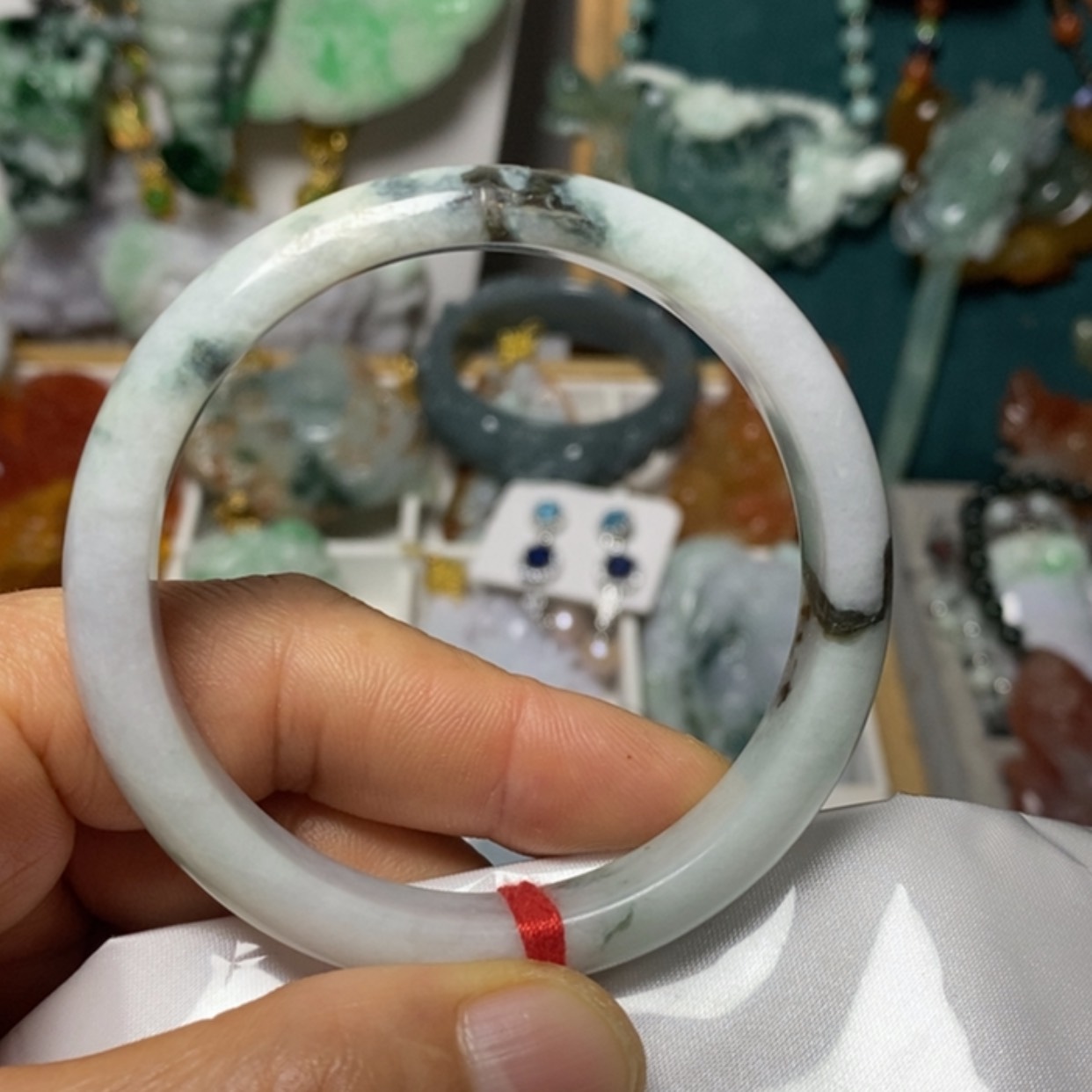 【闪购商品】翡翠吊坠(赠链)未镶嵌