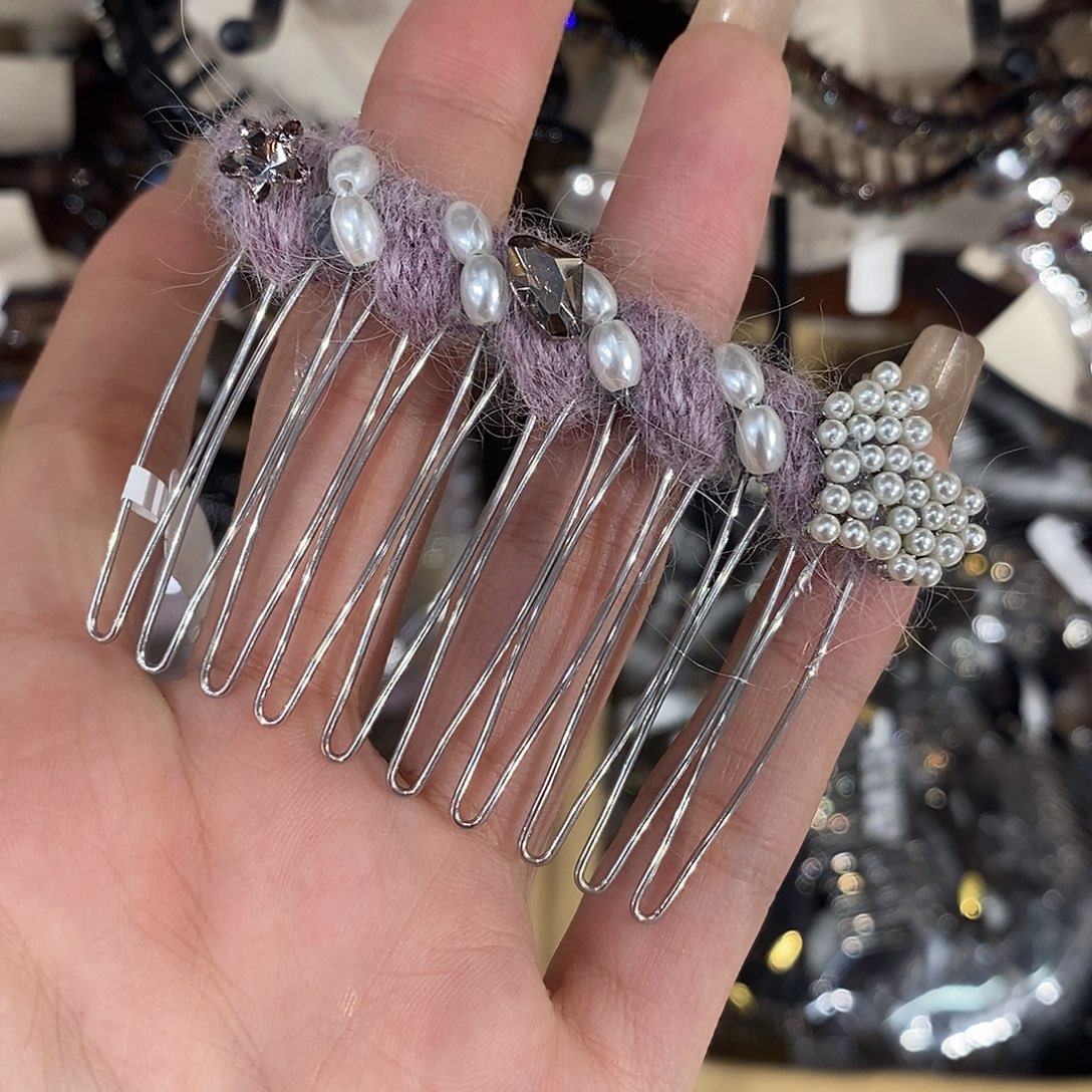 布艺铁合金倒插梳