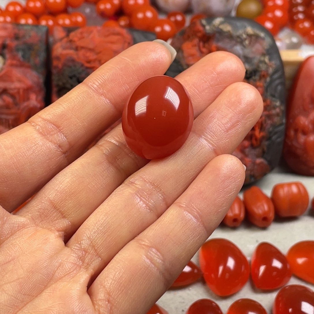 玛瑙/玉髓天然原矿保山蒲票多圈卡11未镶嵌默**闻