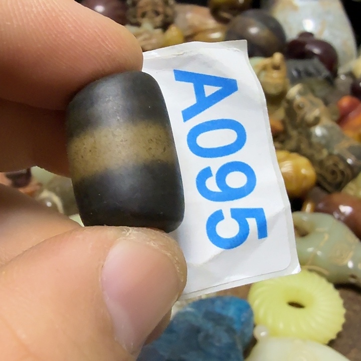 有***！玛瑙/玉髓未镶嵌颈饰