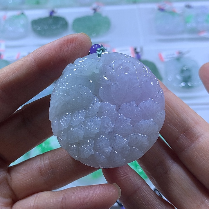 翡翠未镶嵌颈饰天然翡翠吊坠A货