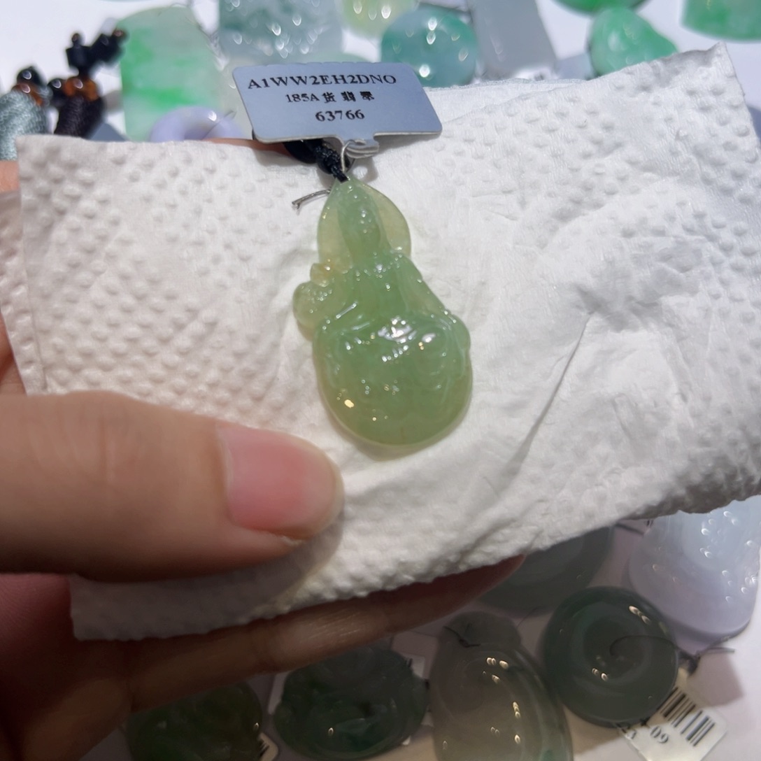 翡翠颈饰未镶嵌天然翡翠A货