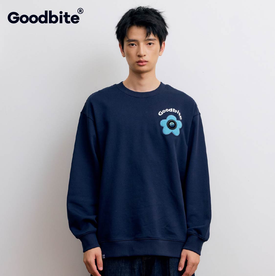 Goodbite表情可动显示屏集成芯片智能圆领卫衣