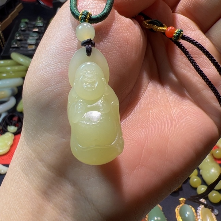 和田玉（黄玉）颈饰未镶嵌