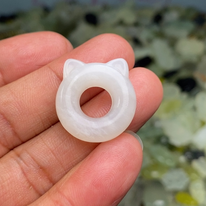 蛇纹石玉颈饰合金44